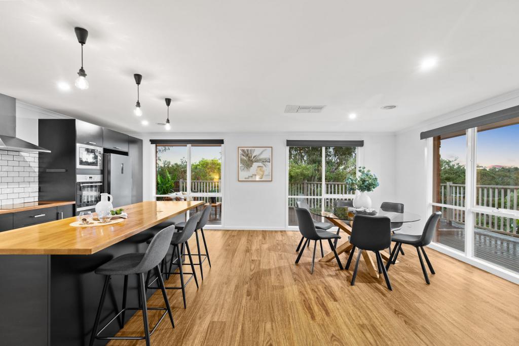 74 WARRAWEE CCT, FRANKSTON, VIC 3199