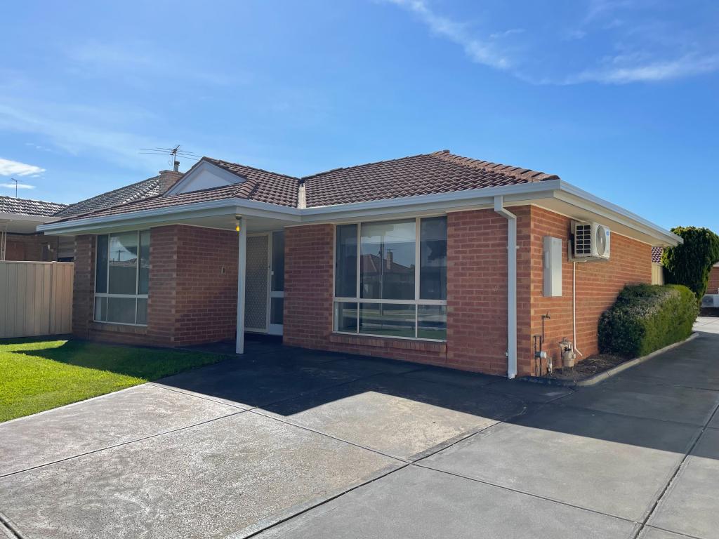 1/2 Edwards St, Thomastown, VIC 3074