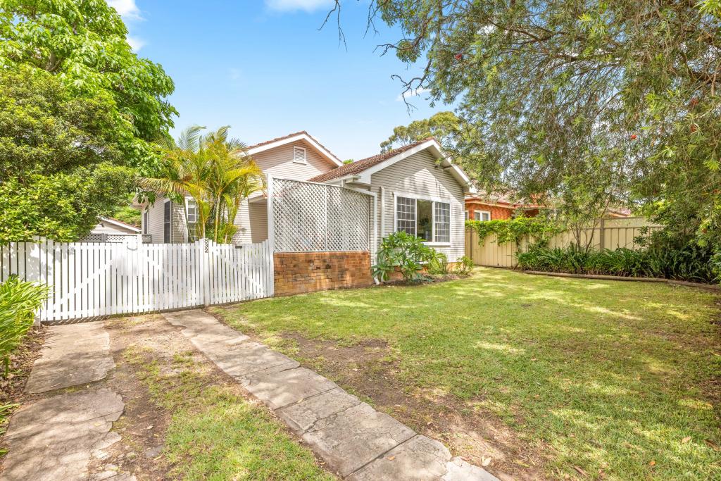 832 KINGSWAY, GYMEA, NSW 2227