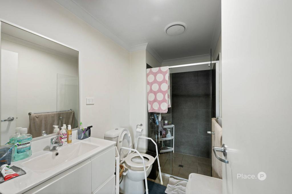 5/6 Whites Rd, Petrie, QLD 4502