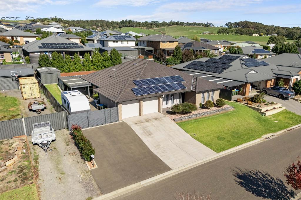 10 Macquarie Pde, Meadows, SA 5201