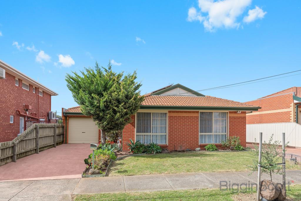 1/74 LAKE BOGA AVE, DEER PARK, VIC 3023