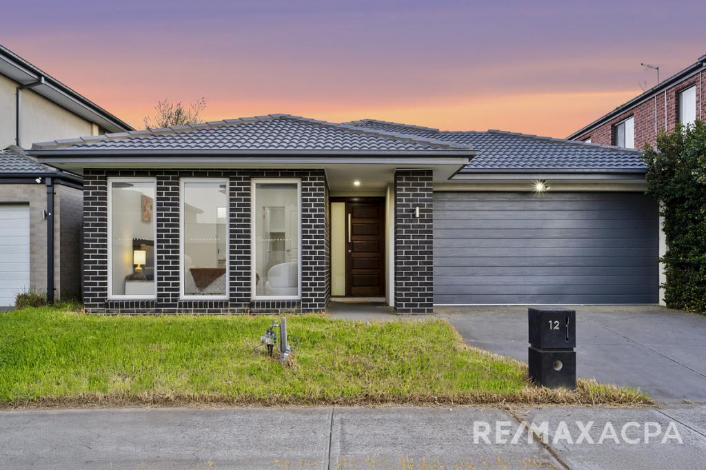 12 Roundhay Cres, Point Cook, VIC 3030