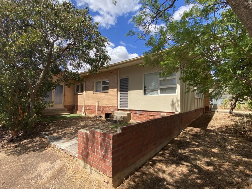 27 Palmer Rd, Elizabeth Park, SA 5113