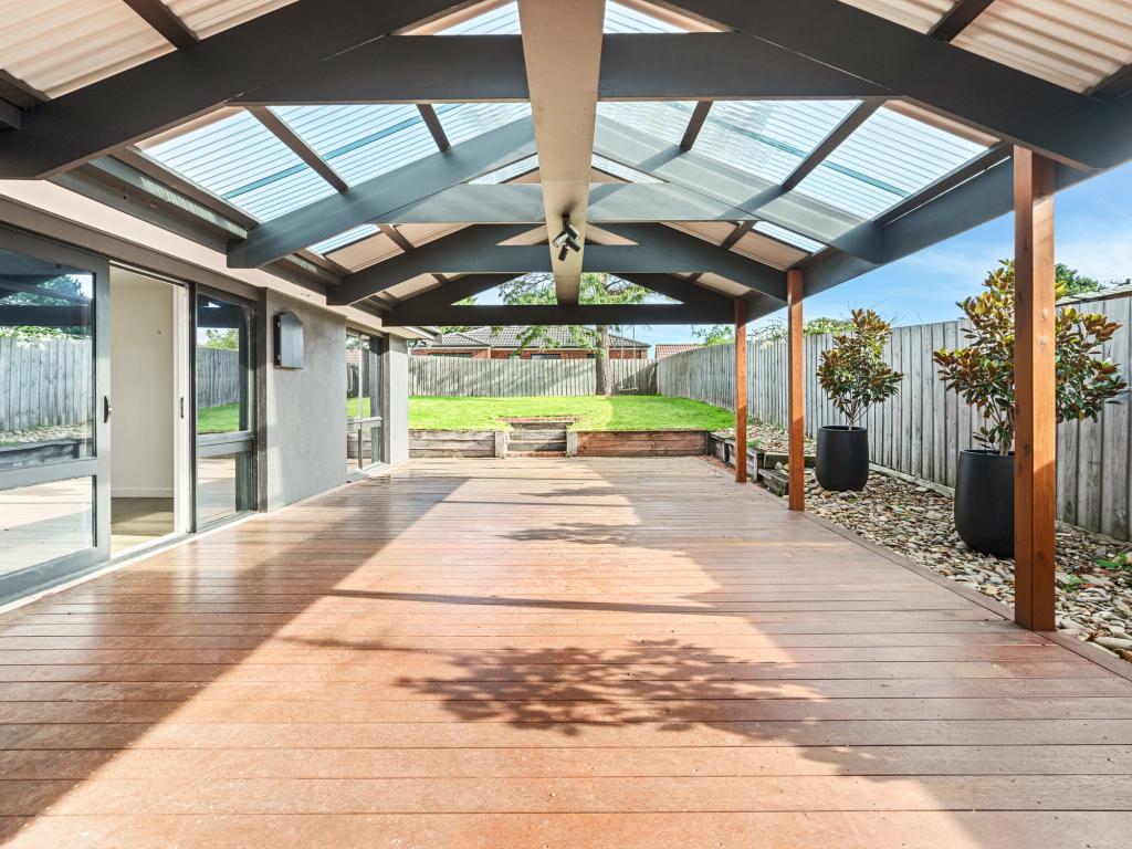 3 Greenwood Dr, Carrum Downs, VIC 3201