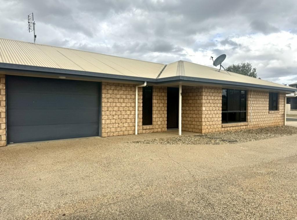 1/76 Lambert Dr, Moranbah, QLD 4744