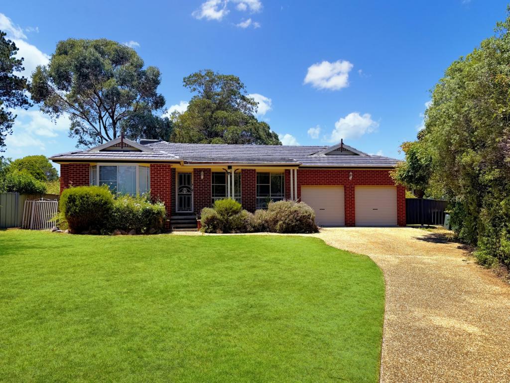 10 Samuel Ct, Young, NSW 2594