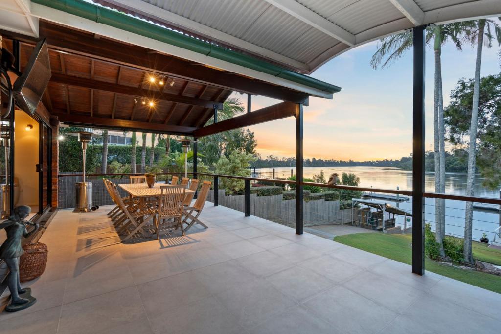 35 Brisbane Cso, Fairfield, QLD 4103