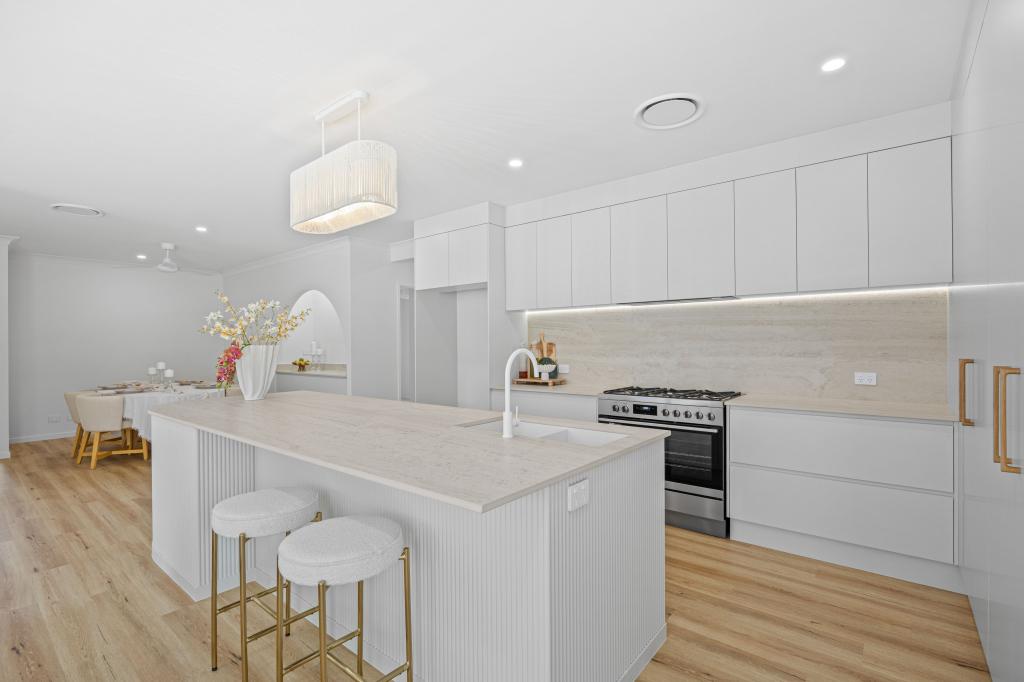 80 SHAWS RD, BEERWAH, QLD 4519