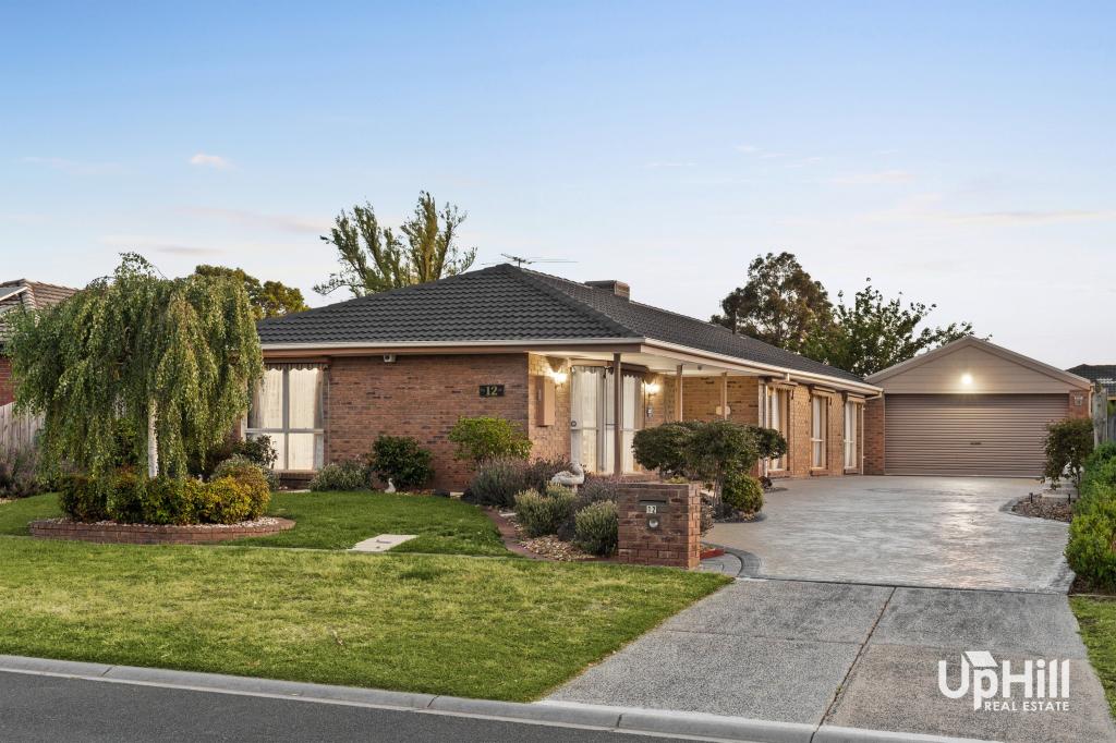 12 Princess Maria Pl, Hampton Park, VIC 3976