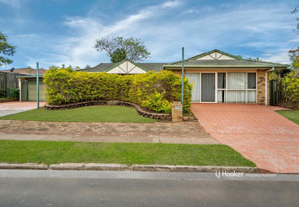 61 HAMISH ST, CALAMVALE, QLD 4116