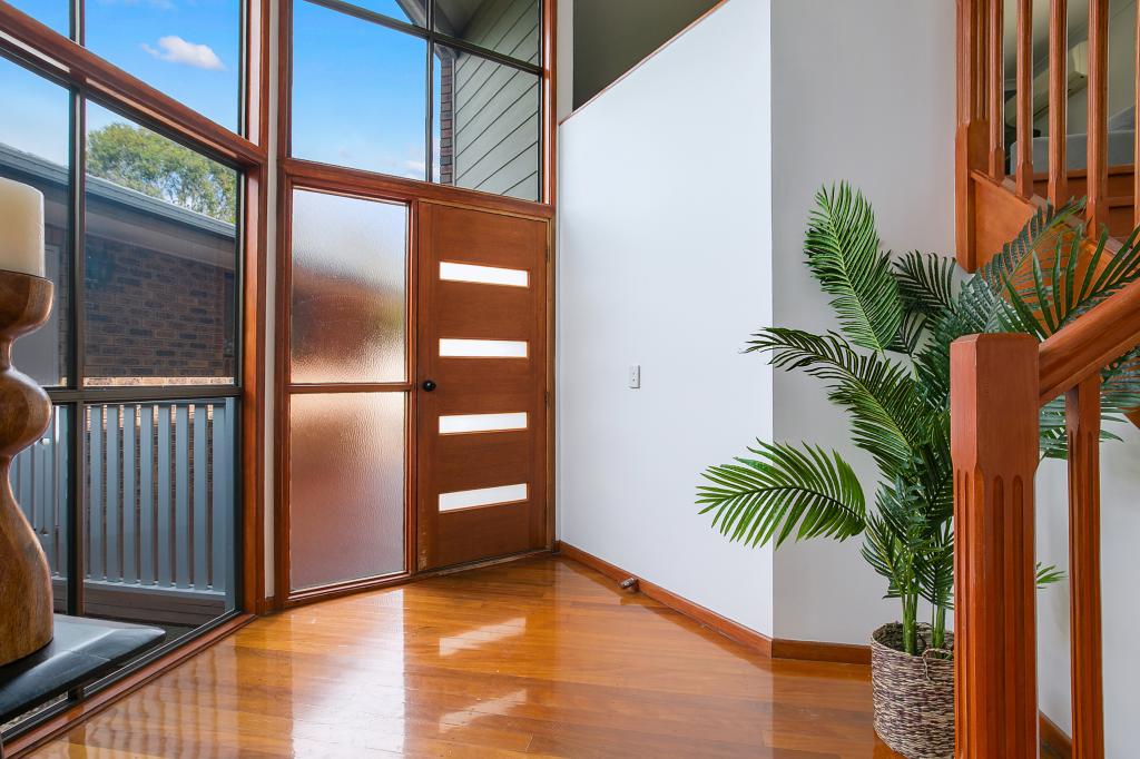 19 Harans St, Jamboree Heights, QLD 4074