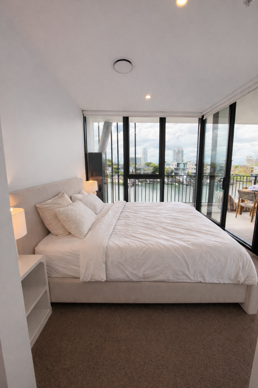 20/18 Remembrance Dr, Surfers Paradise, QLD 4217