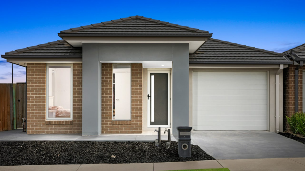 1 OAKHAM ST, DONNYBROOK, VIC 3064