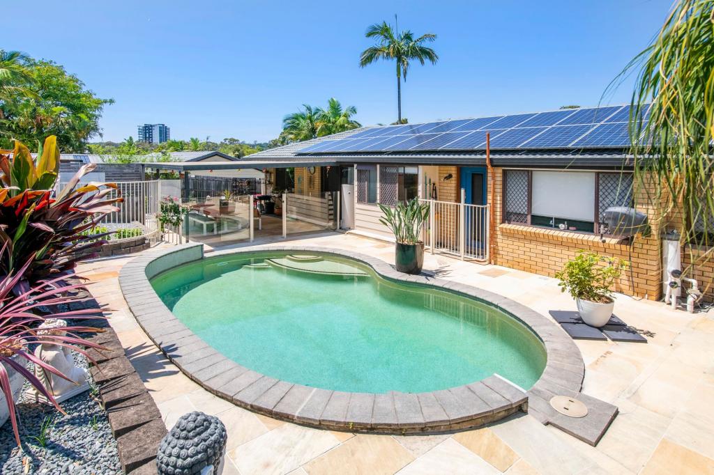 2 Bushtree Ct, Burleigh Waters, QLD 4220