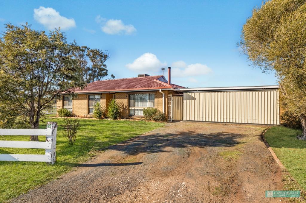 290 Clays Rd, Bagshot North, VIC 3551