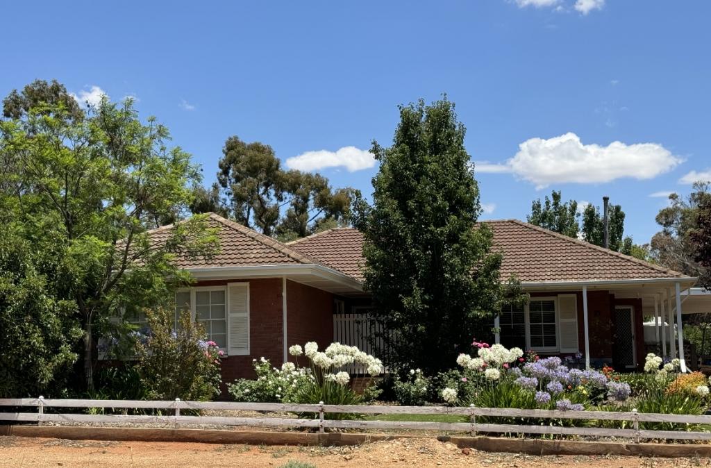 21 Grove St, Peterborough, SA 5422