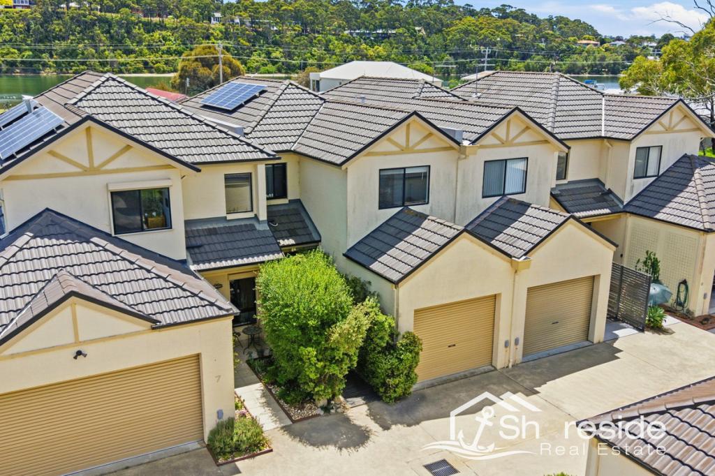 8/83 Esplanade, Lakes Entrance, VIC 3909
