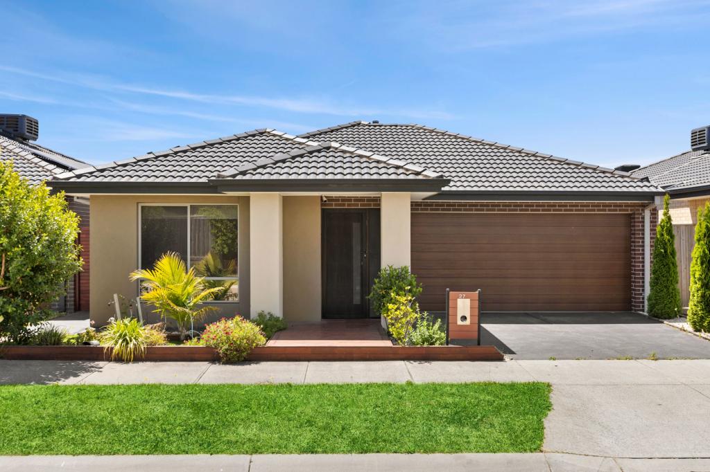 27 Rathberry Cct, Clyde North, VIC 3978