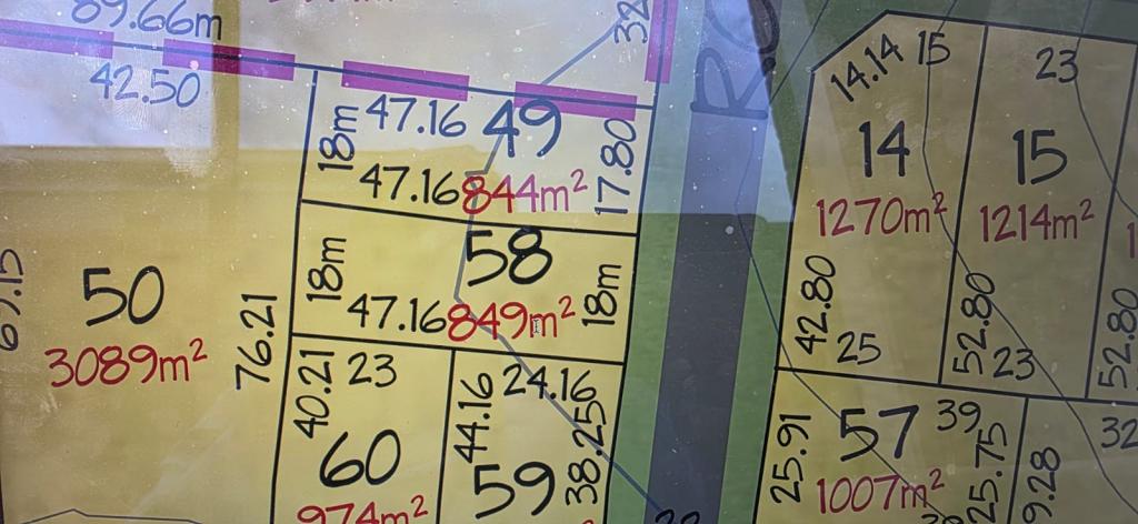 220 LONGWARRY RD, DROUIN, VIC 3818