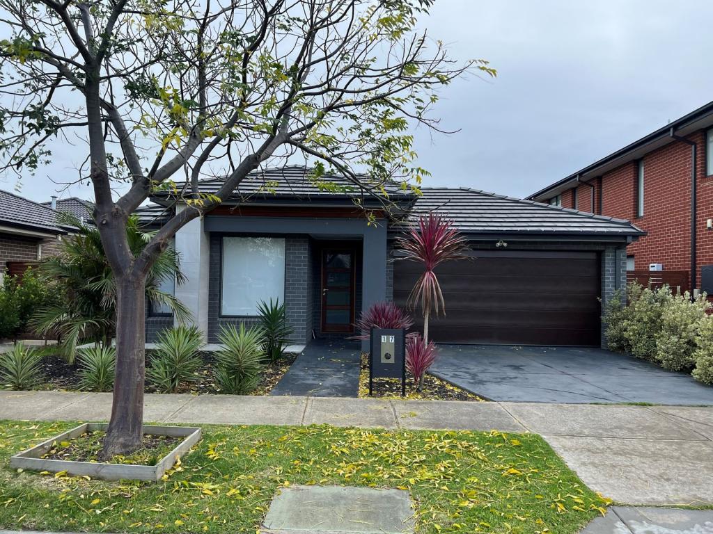 17 Castillo Ave, Clyde North, VIC 3978