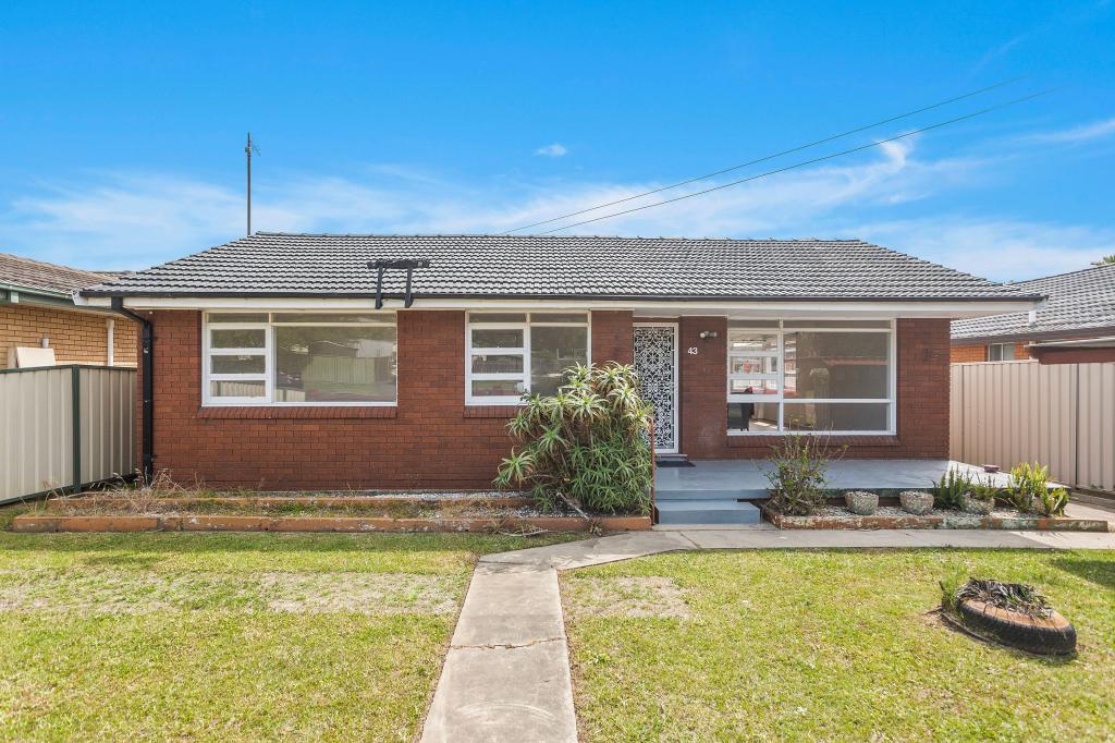 43 Theodore St, Oak Flats, NSW 2529