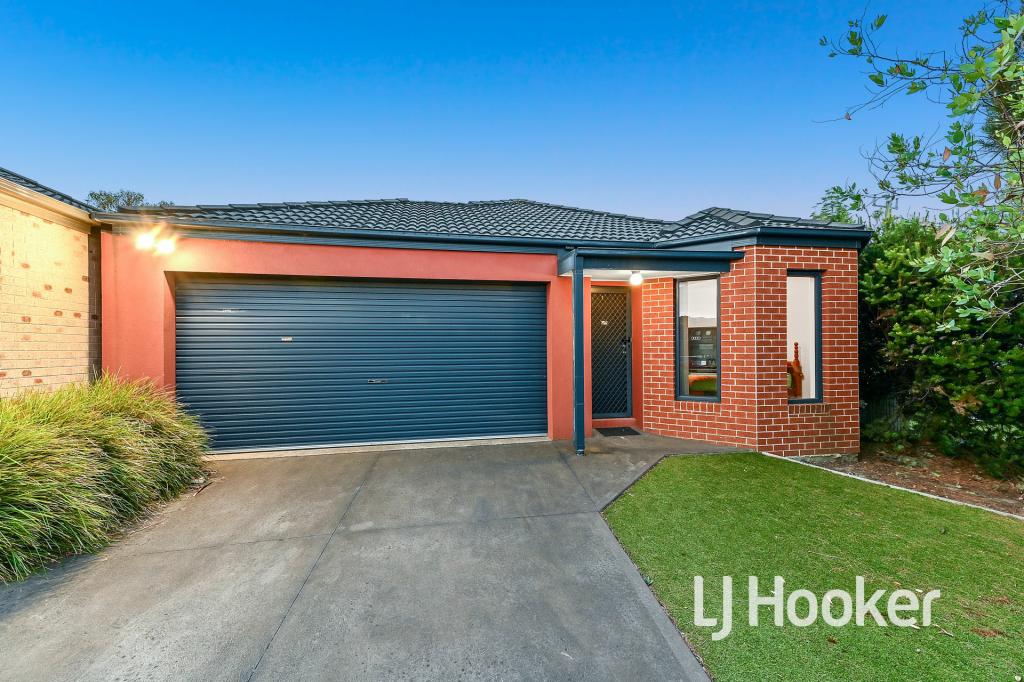 17/137 Ahern Rd, Pakenham, VIC 3810