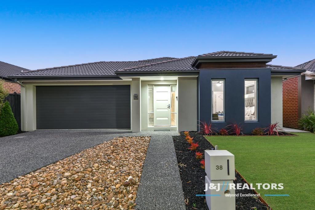 38 Charlbury Cres, Cranbourne North, VIC 3977