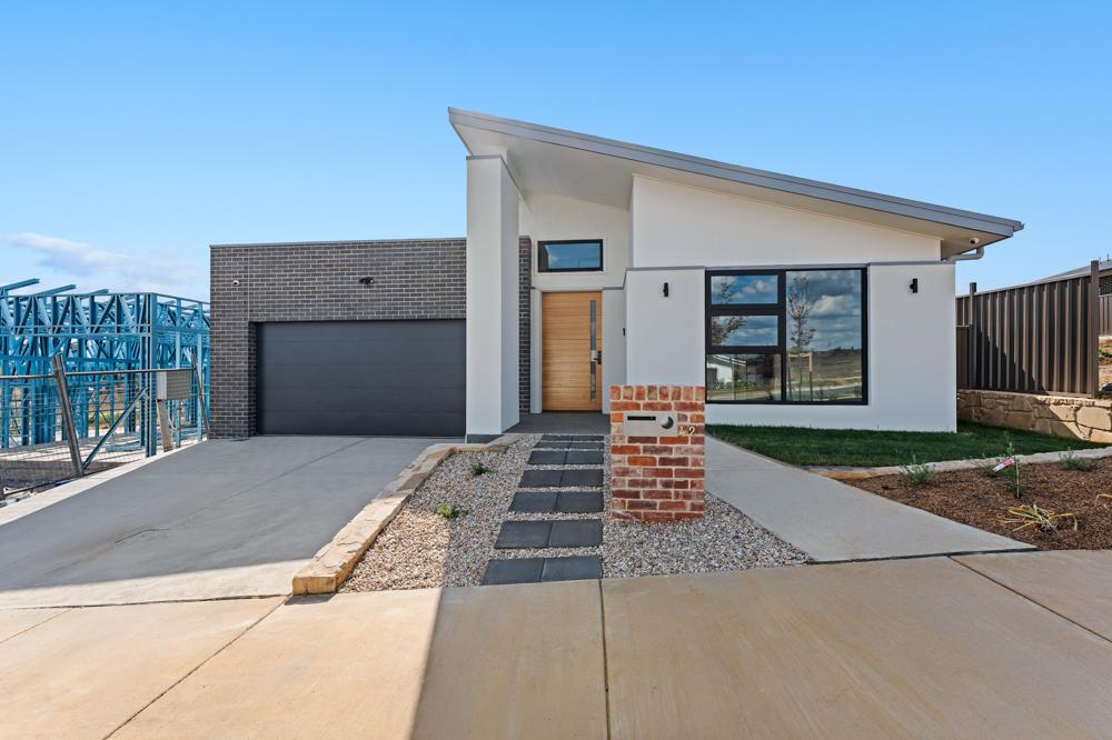 42 Eric Willmot Way, Macnamara, ACT 2615