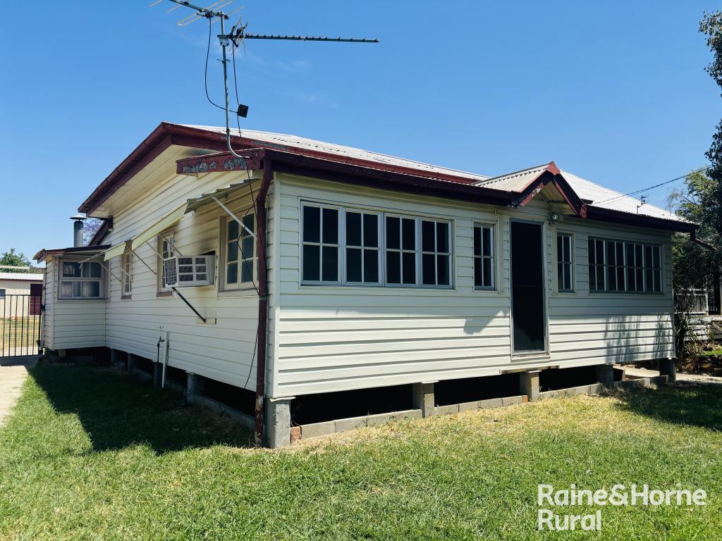 24 Chrystal St, Roma, QLD 4455