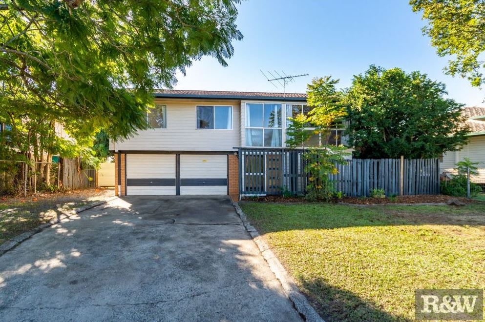 33 WILSON ST, CABOOLTURE, QLD 4510