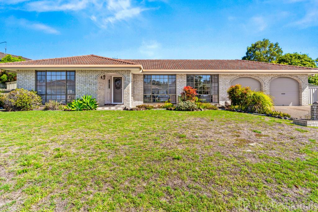 22 Palmway Cres, Tuncurry, NSW 2428