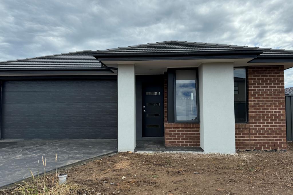 60 Aegean St, Clyde North, VIC 3978