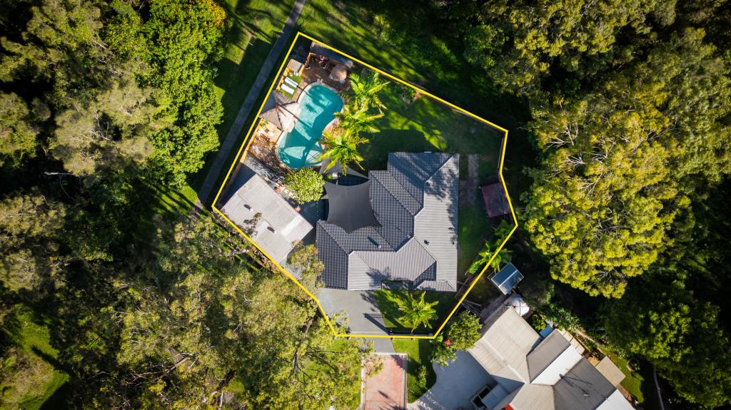 5 Calliandra Ct, Carrara, QLD 4211