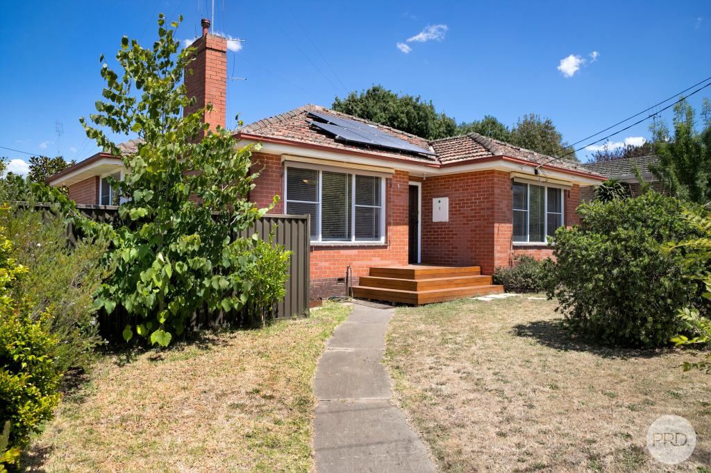 5 Sherwood St, Wendouree, VIC 3355