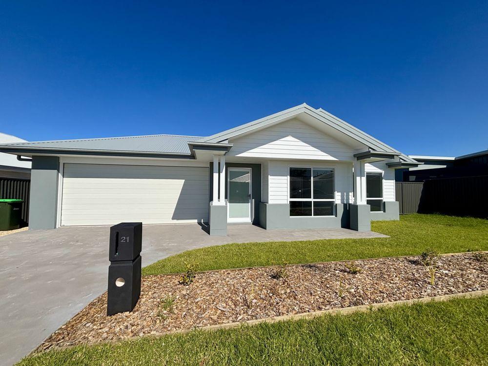 21 Basil St, Moonee Beach, NSW 2450