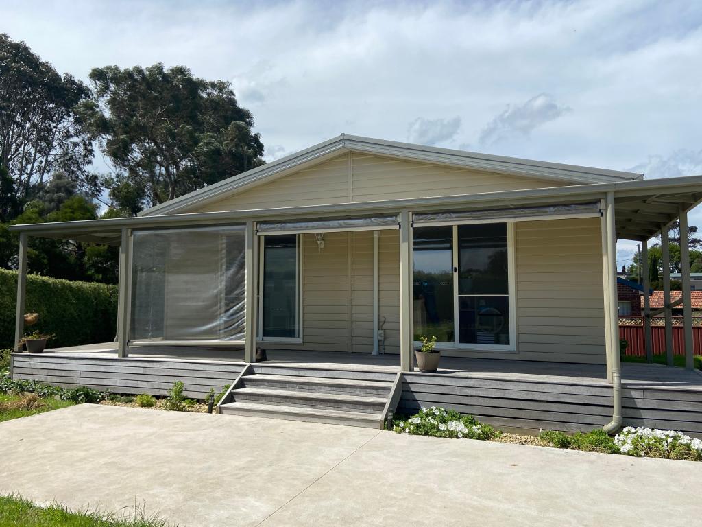 3/16 Ziegler Pde, Allansford, VIC 3277