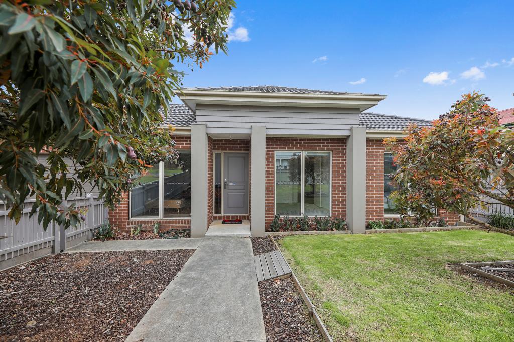 1/15 Lardner Rd, Drouin, VIC 3818