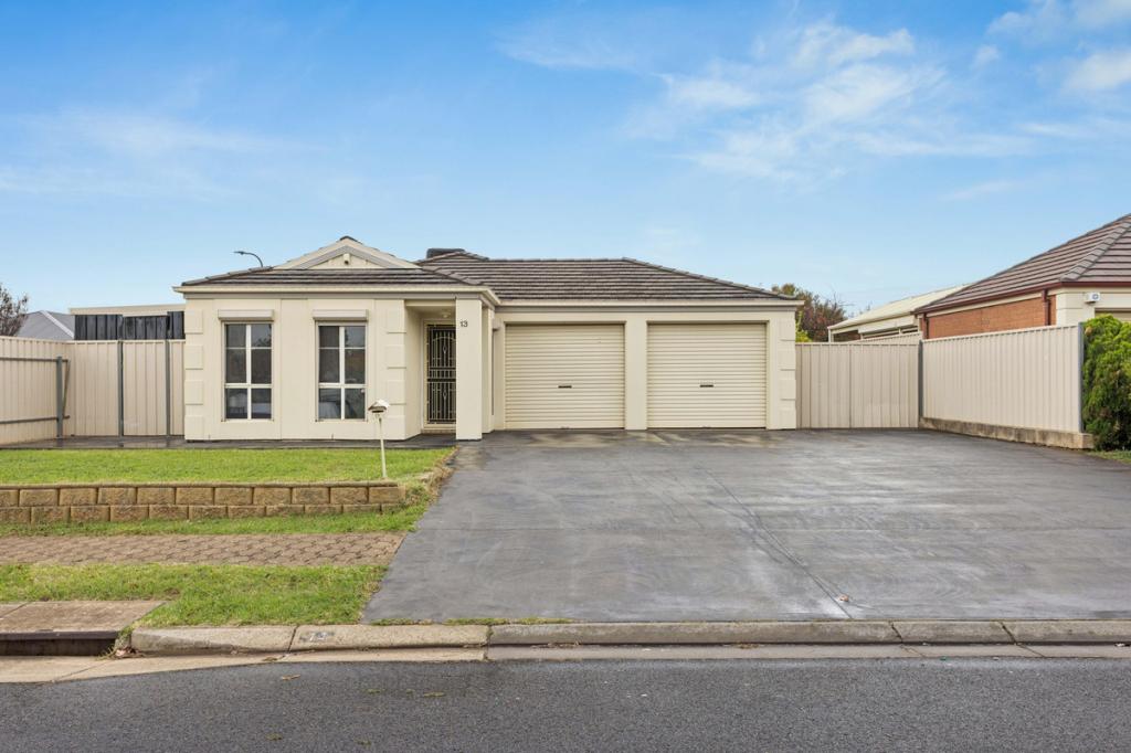13 Cyclamen Ave, Para Hills West, SA 5096