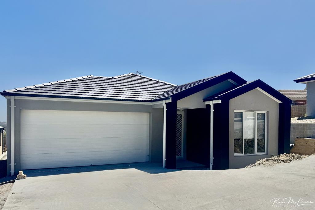 11/1 Mary St, Bunyip, VIC 3815