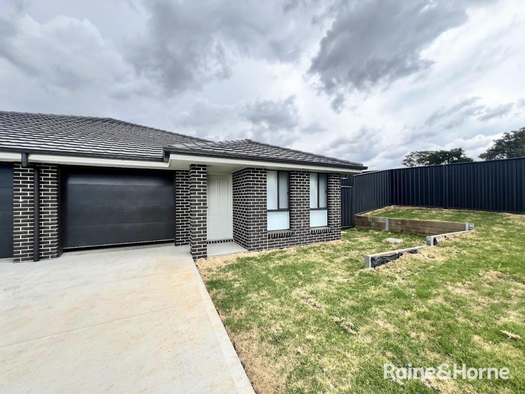 2/15 Conway Cl, North Tamworth, NSW 2340