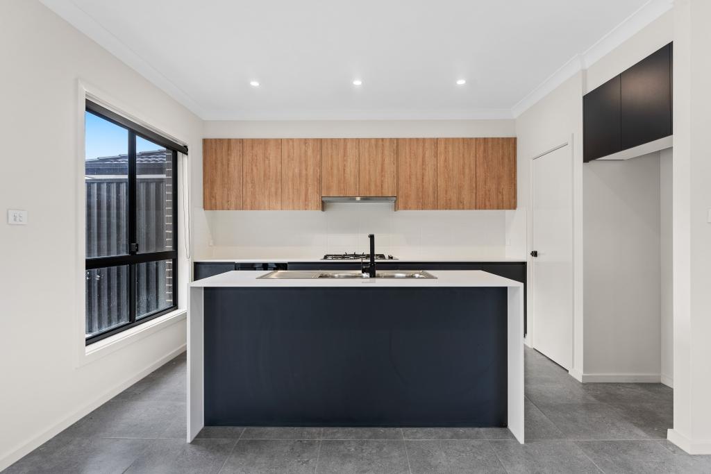 11 Fremont Ave, Ermington, NSW 2115