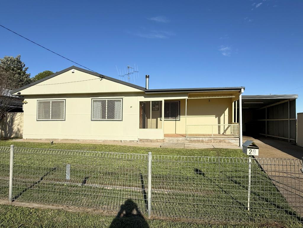 29 Charles St, Wellington, NSW 2820