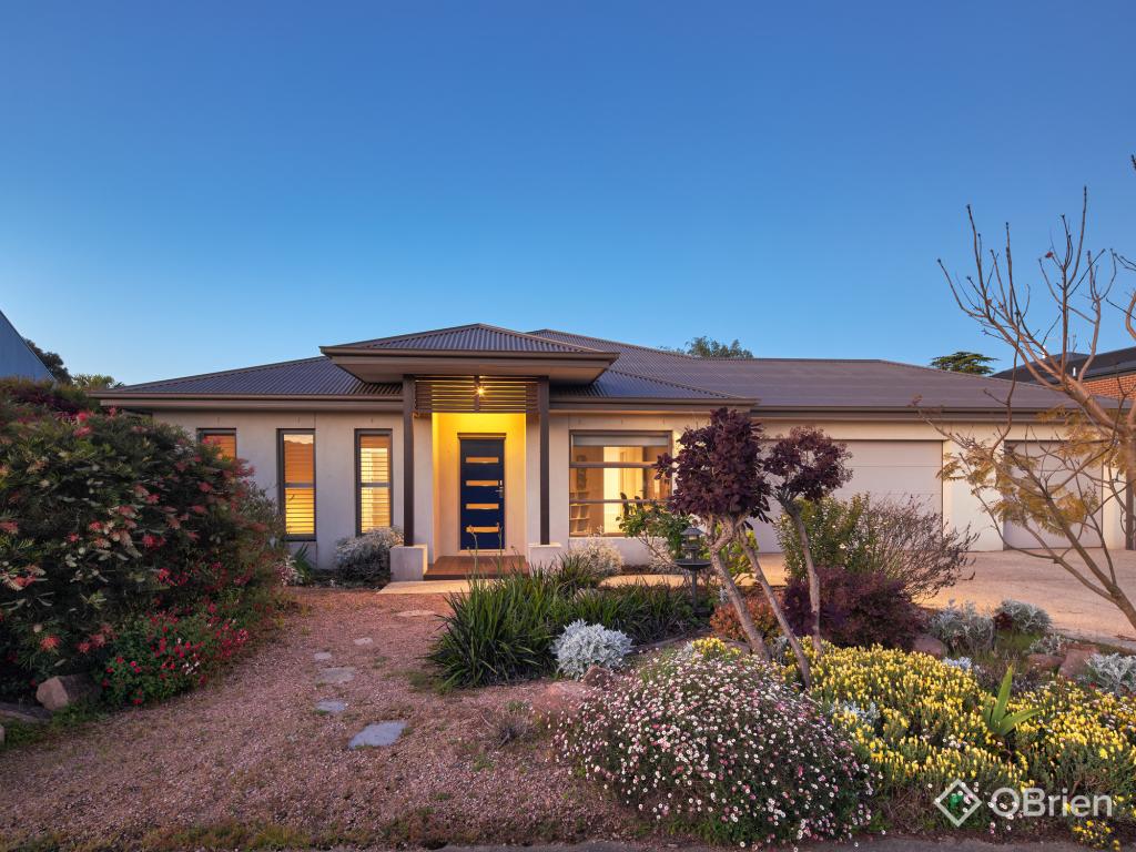 6 Charlwood Ct, Drouin, VIC 3818