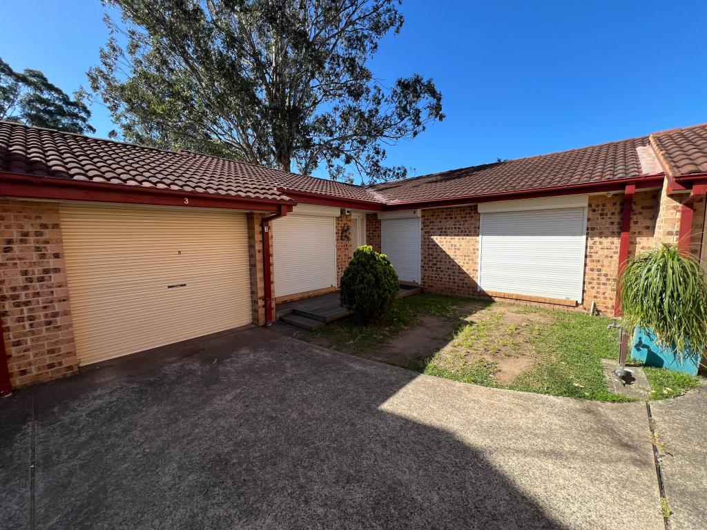 3/7 Hanlon Cl, Minto, NSW 2566