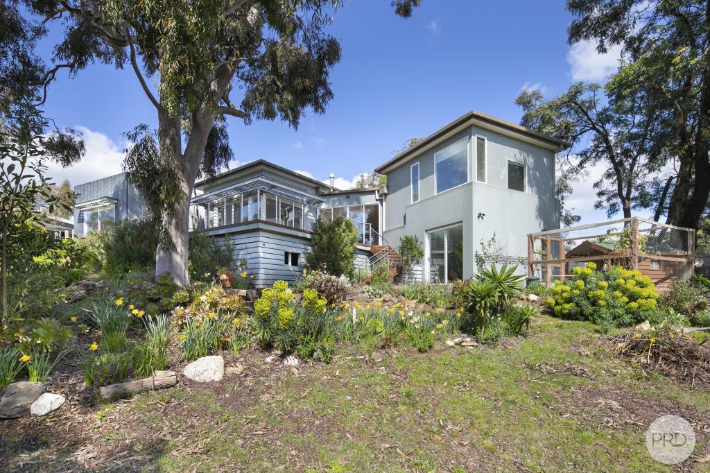 11 Augusta Dr, Creswick, VIC 3363