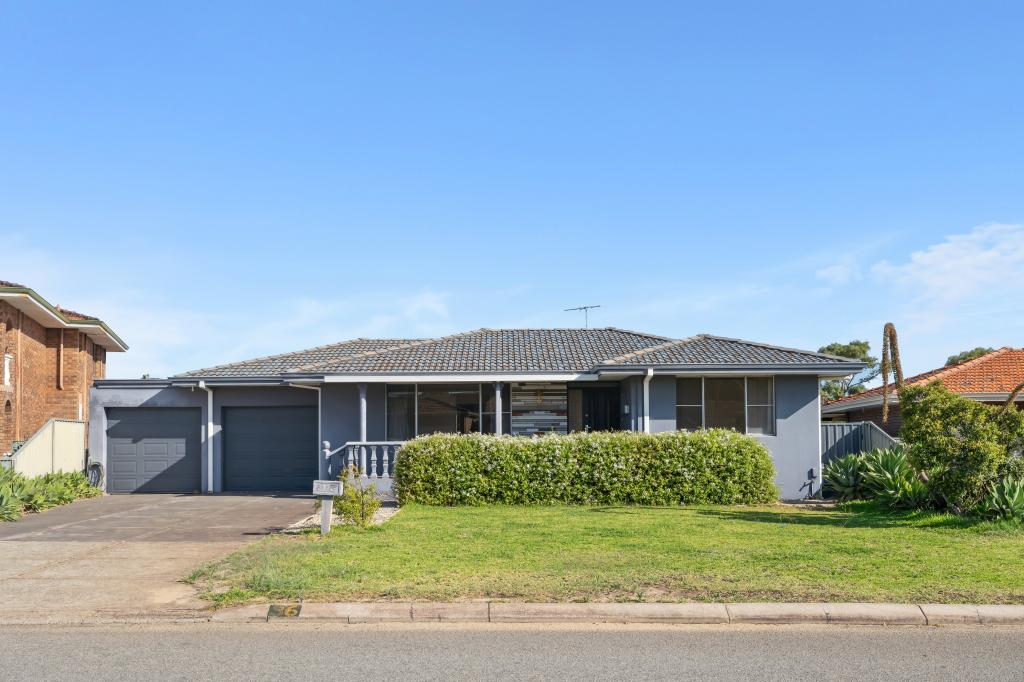 36 Whimbrel St, Stirling, WA 6021