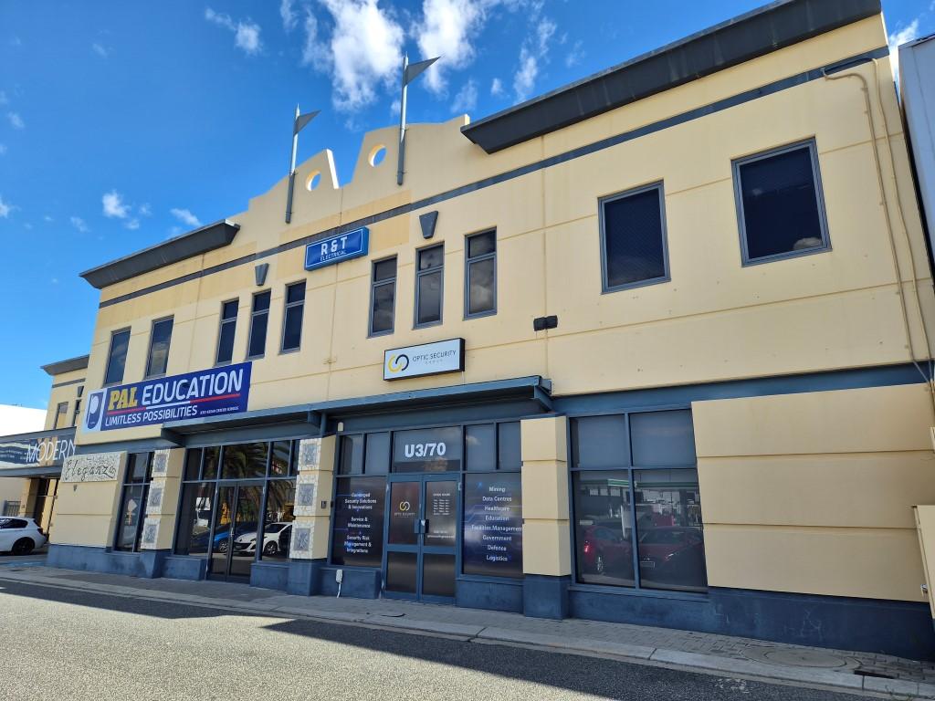 68-70 Malaga Dr, Malaga, WA 6090