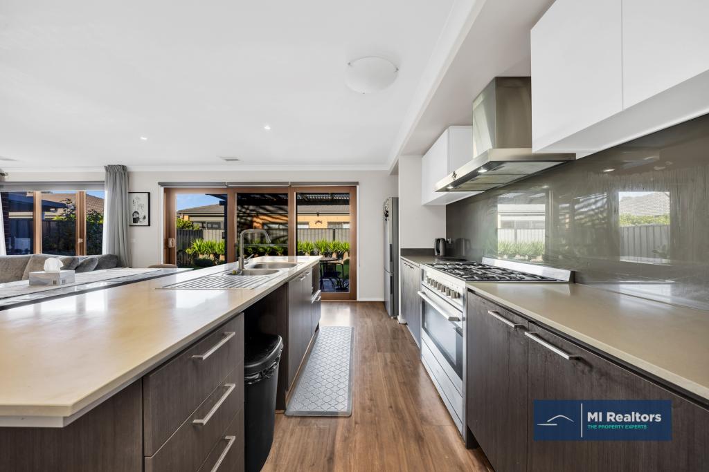 9 VETIVER AVE, TRUGANINA, VIC 3029