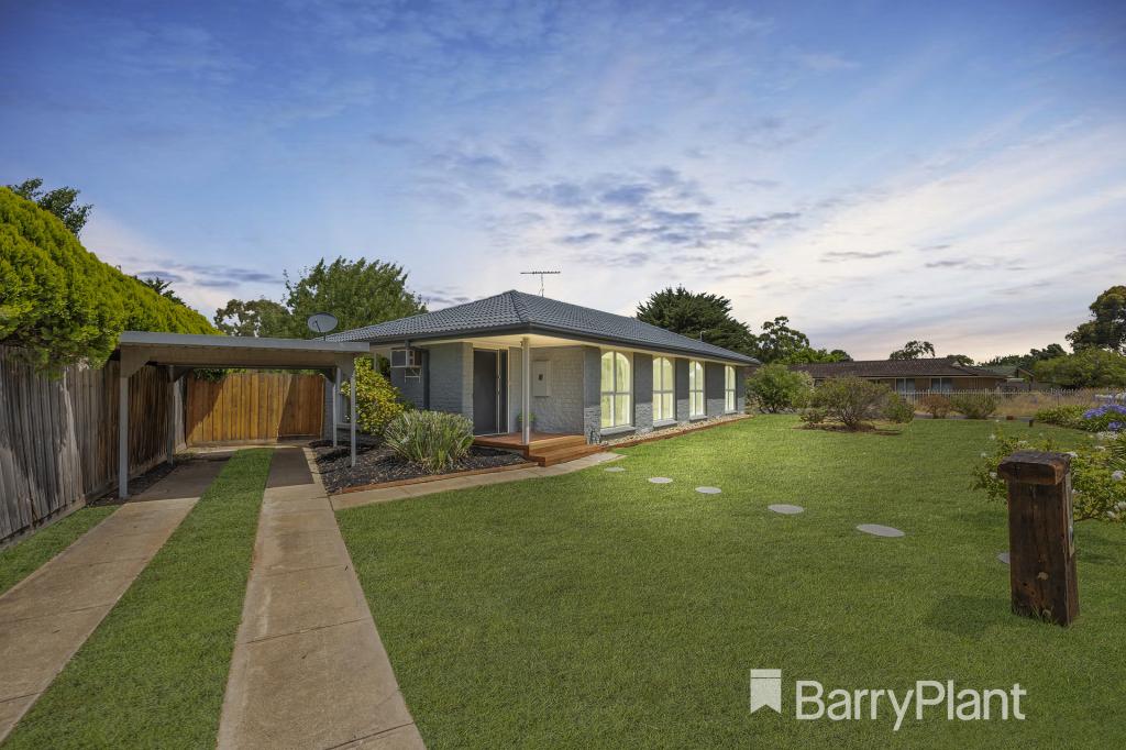 9 Linlithgow Way, Melton West, VIC 3337